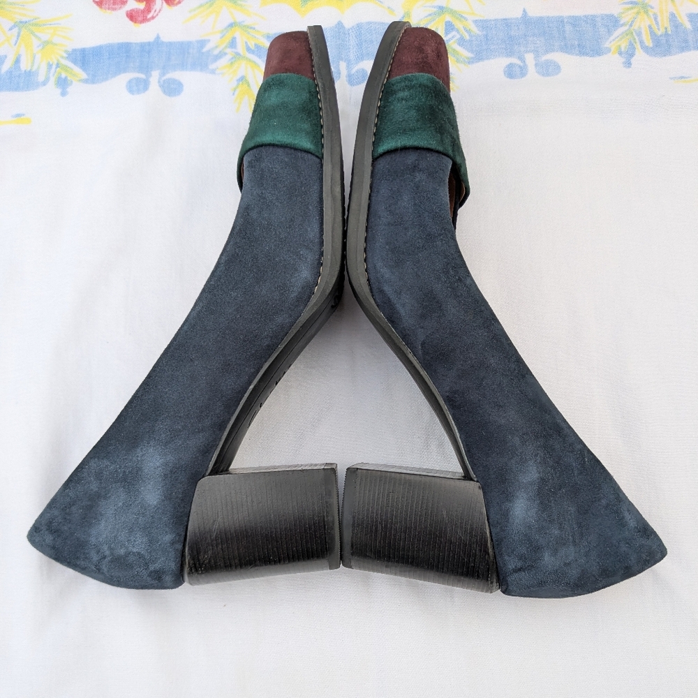 CLARKS 7.5 Artisan Suede Tarah Brae Colorblock Navy Blue Green Block Heels Pumps - Picture 13 of 14